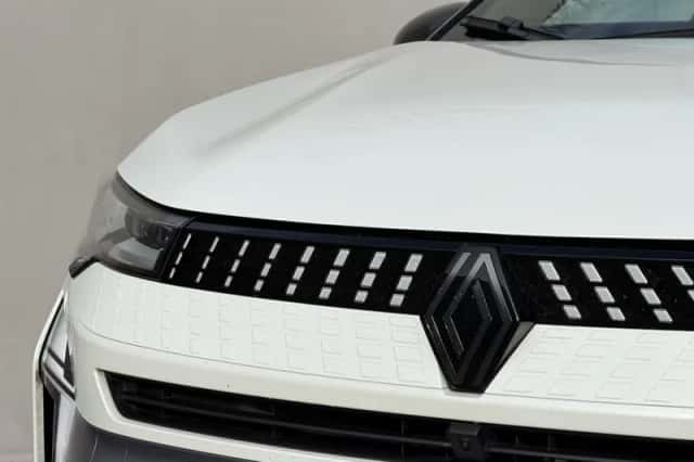 Renault Captur (2024) thumbnail 43