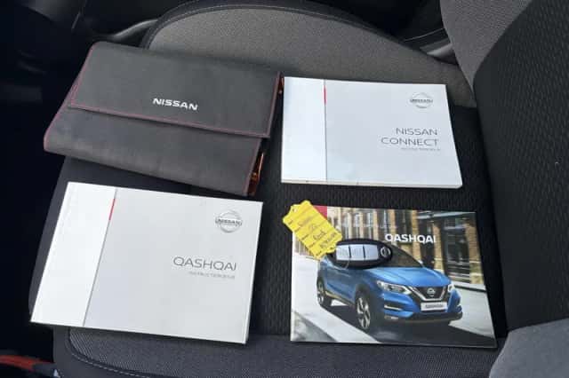 Nissan Qashqai (2021) thumbnail 4