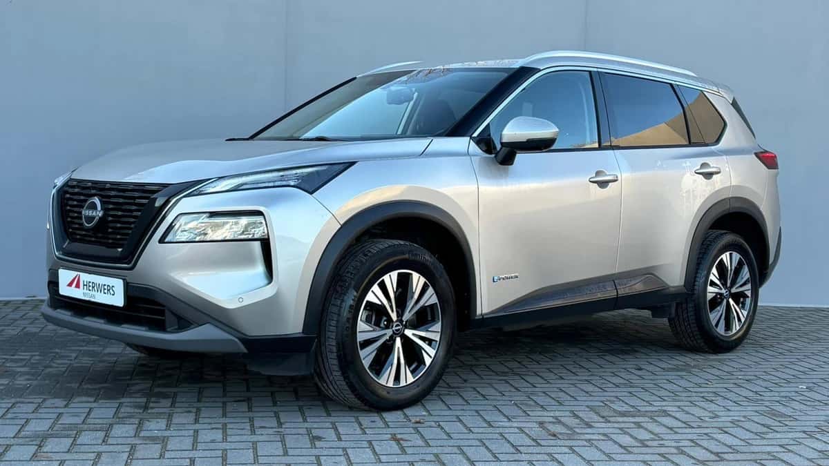 Nissan X-Trail (2023) — foto 1