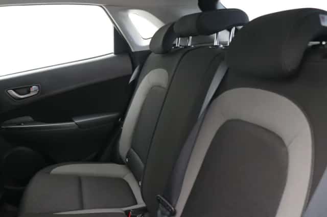 Hyundai Kona (2019) thumbnail 23
