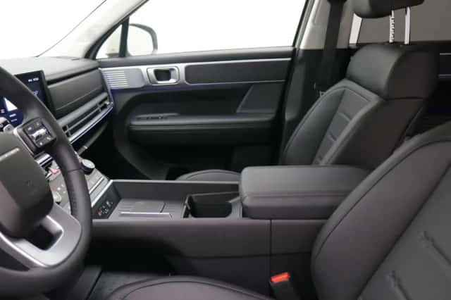 Hyundai Santa Fe (2026) thumbnail 4
