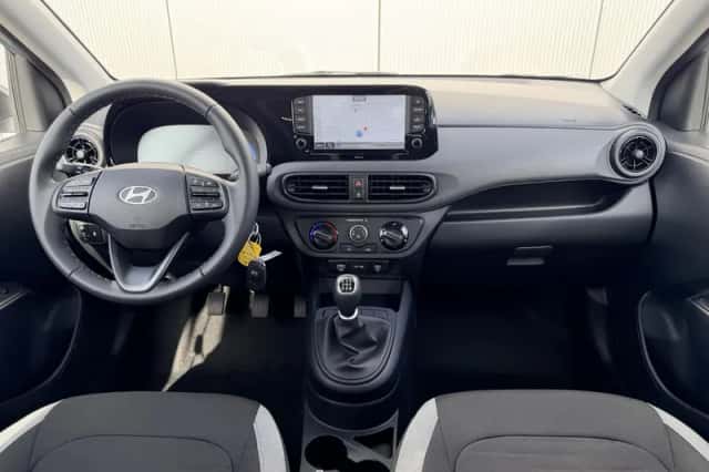 Hyundai i10 (2026) thumbnail 2
