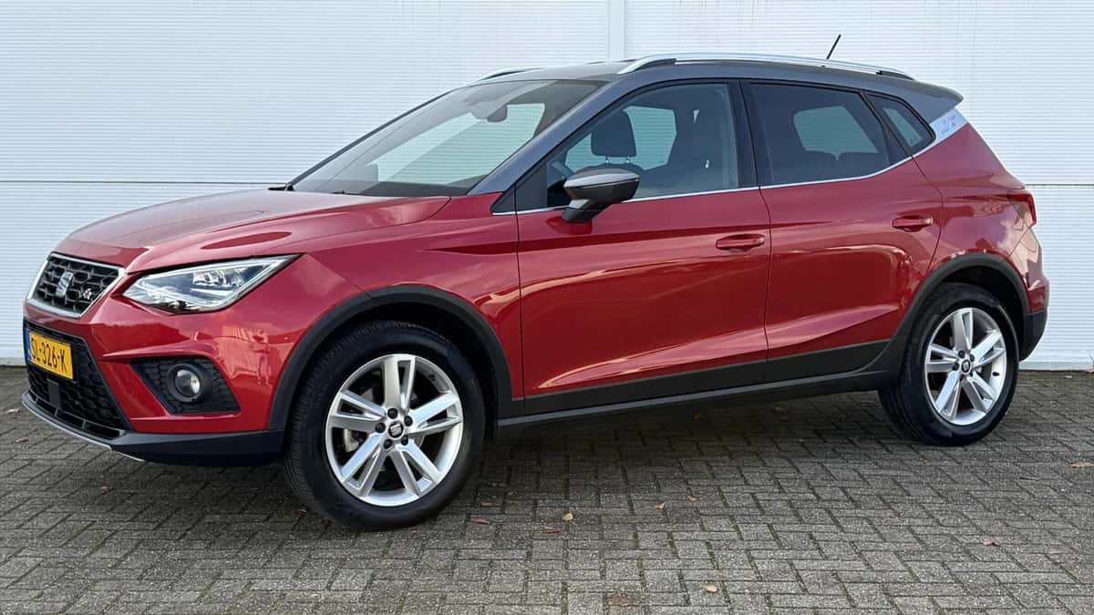 SEAT Arona (2018) — foto 1
