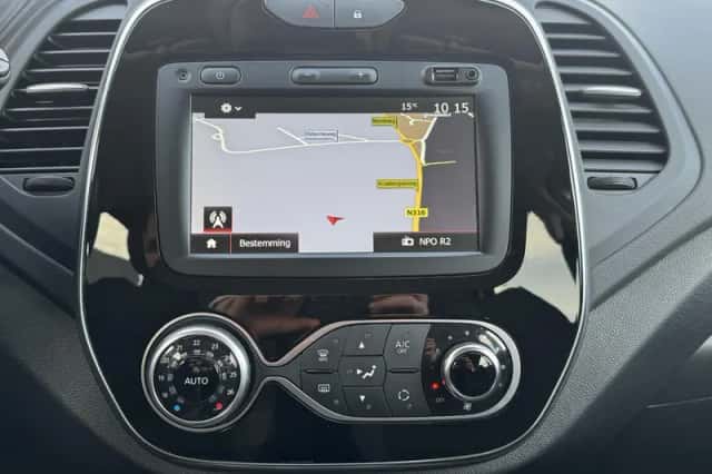 Renault Captur (2019) thumbnail 3