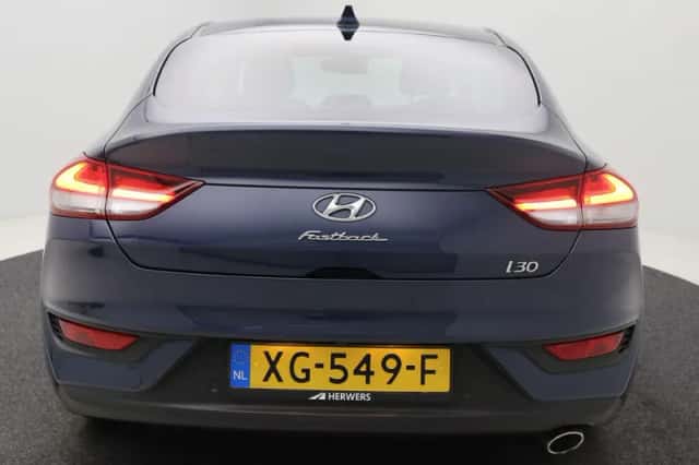 Hyundai i30 (2019) thumbnail 25