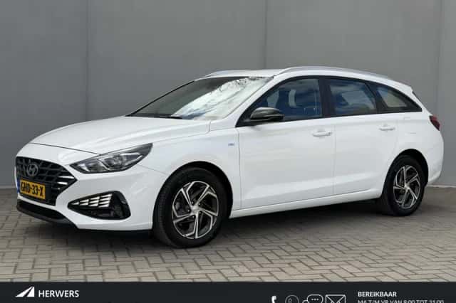 Hyundai i30 (2024) thumbnail 1