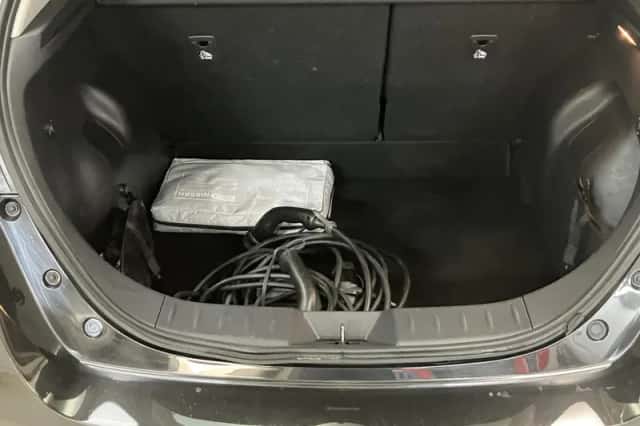 Nissan Leaf (2020) thumbnail 11
