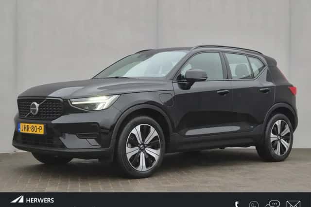 Volvo XC40 (2023) thumbnail 1