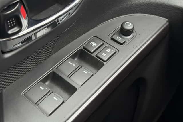 Suzuki S-Cross (2025) thumbnail 13