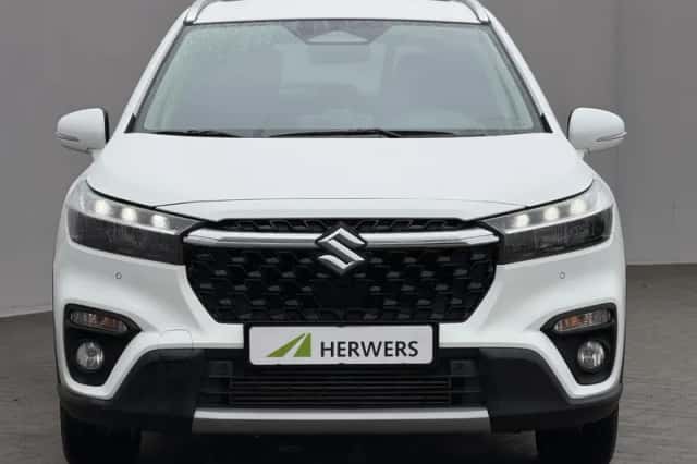 Suzuki S-Cross (2025) thumbnail 7