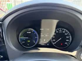 Mitsubishi Outlander (2019) thumbnail 23