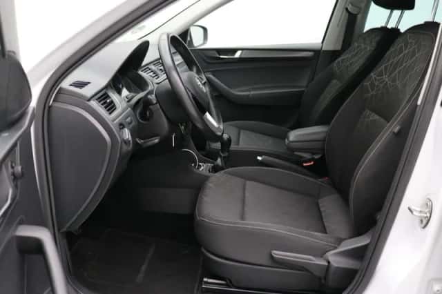 Škoda Rapid (2019) thumbnail 5