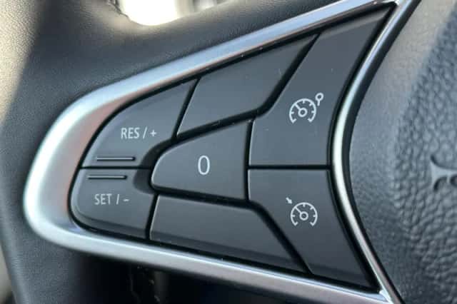 Renault Clio (2023) thumbnail 22