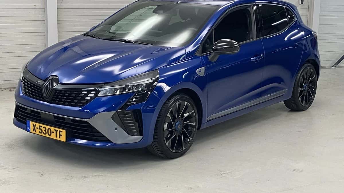 Renault Clio (2024) — foto 1
