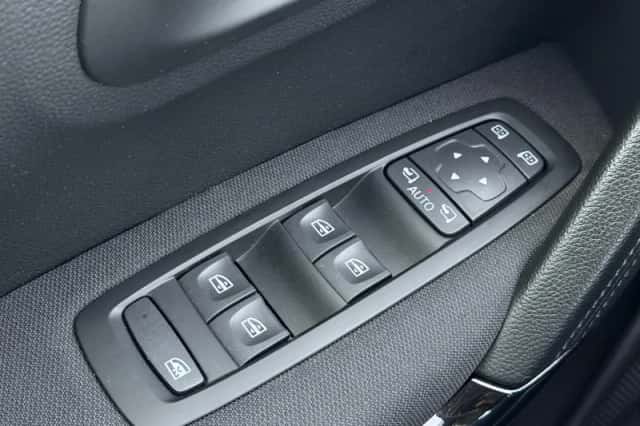 Renault Kadjar (2022) thumbnail 16