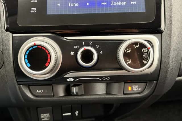 Honda Jazz (2016) thumbnail 4