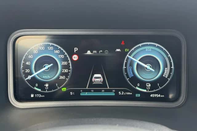 Hyundai Kona (2022) thumbnail 16