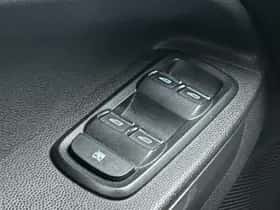 Ford EcoSport (2017) thumbnail 15