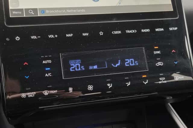 Hyundai Tucson (2022) thumbnail 20