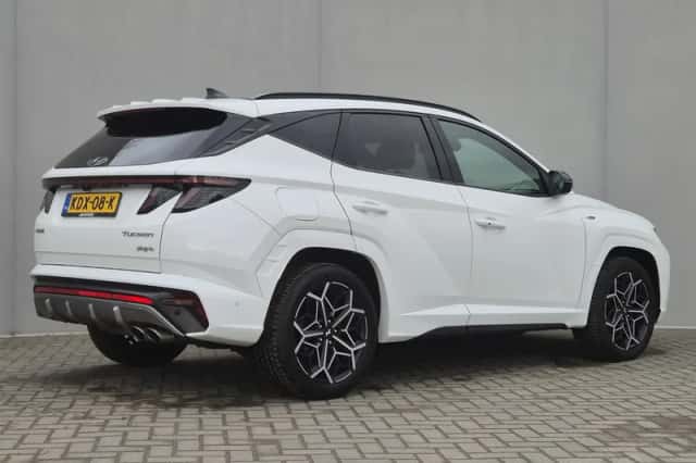 Hyundai Tucson (2022) thumbnail 3