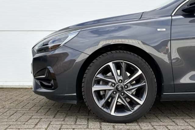 Hyundai i30 (2022) thumbnail 16