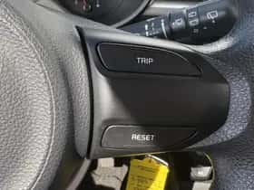 Kia Picanto (2018) thumbnail 14