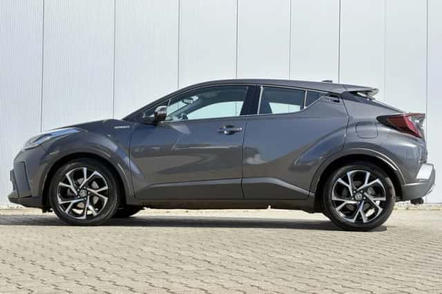 Toyota C-HR (2021) thumbnail 9