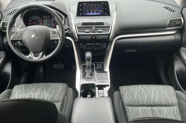 Mitsubishi Eclipse Cross (2019) thumbnail 2