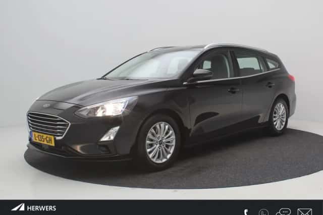 Ford Focus (2019) thumbnail 1
