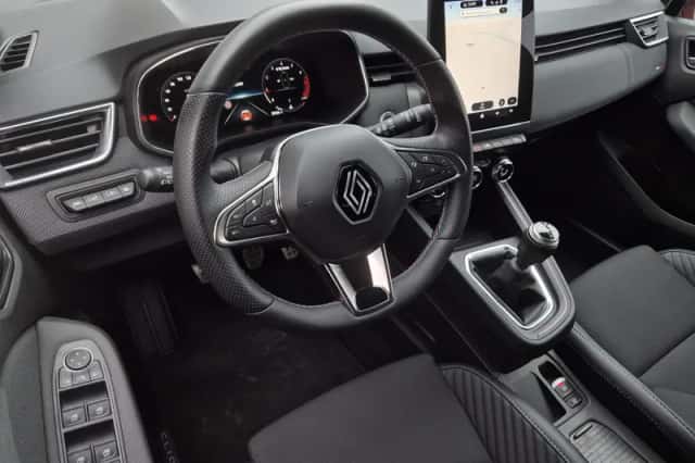 Renault Clio (2024) thumbnail 19
