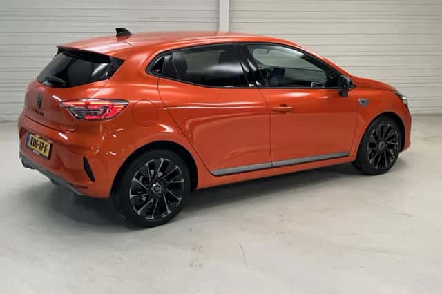 Renault Clio (2024) thumbnail 4