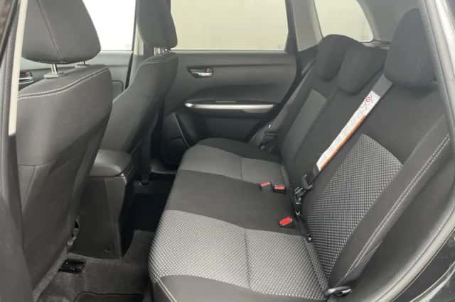Suzuki Vitara (2020) thumbnail 6