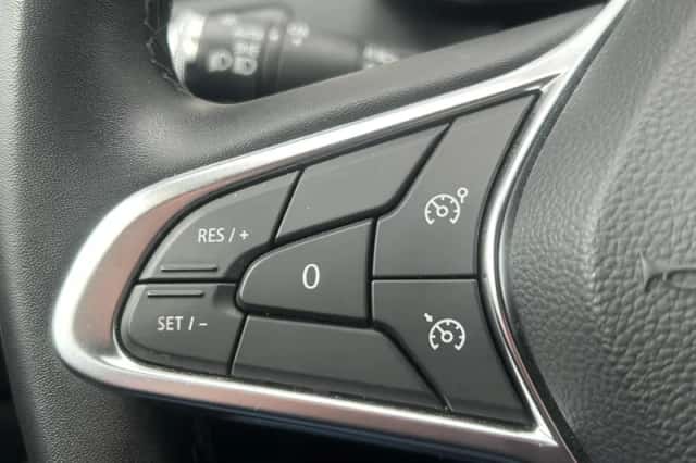 Renault Captur (2021) thumbnail 14
