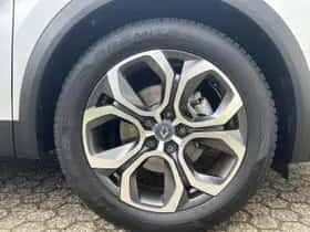Renault Captur (2021) thumbnail 16