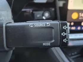 Renault Austral (2024) thumbnail 21