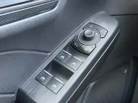 Ford Kuga (2024) thumbnail 17