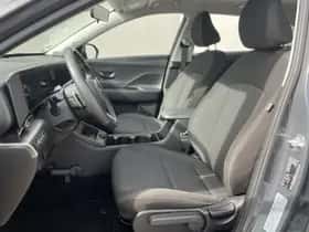 Hyundai Kona (2023) thumbnail 9