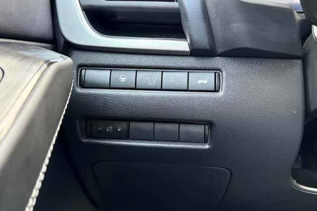Nissan Qashqai (2023) thumbnail 13