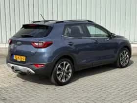 Kia Stonic (2018) thumbnail 6