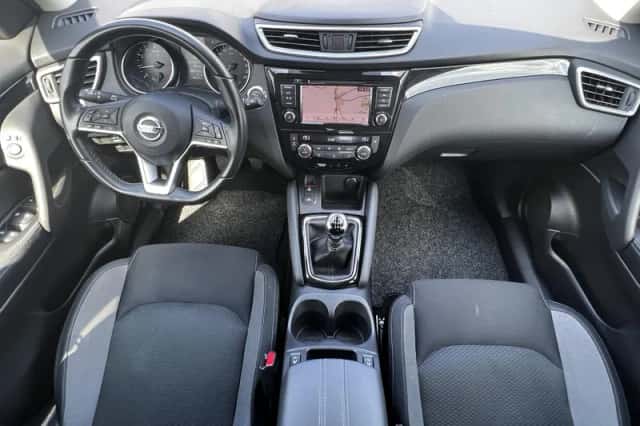 Nissan Qashqai (2021) thumbnail 2