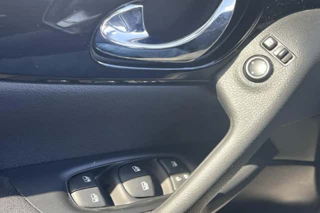 Nissan Qashqai (2021) thumbnail 25