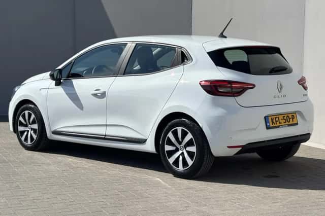 Renault Clio (2022) thumbnail 17