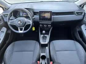 Renault Clio (2022) thumbnail 5