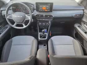 Dacia Sandero Stepway (2025) thumbnail 2