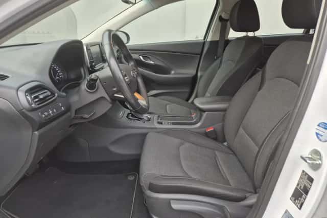 Hyundai i30 (2021) thumbnail 8