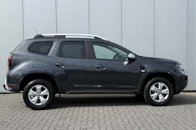 Dacia Duster (2018) thumbnail 8