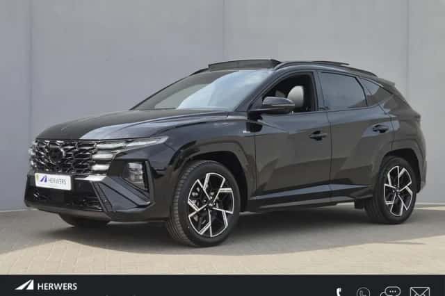 Hyundai Tucson (2024) thumbnail 1