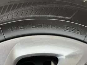 Hyundai i10 (2020) thumbnail 33