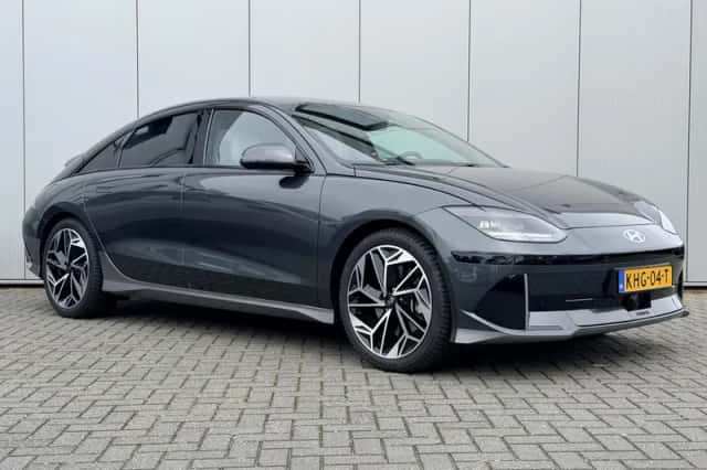 Hyundai Ioniq 6 (2023) thumbnail 16