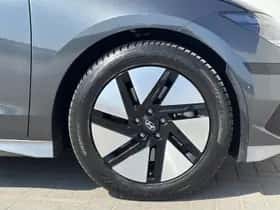 Hyundai Ioniq 6 (2023) thumbnail 18